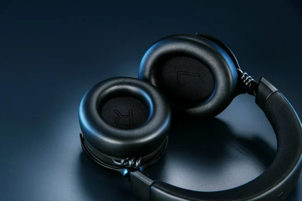 هدست گیمینگ ریزر RAZER KRAKEN V4 PRO - Image 5
